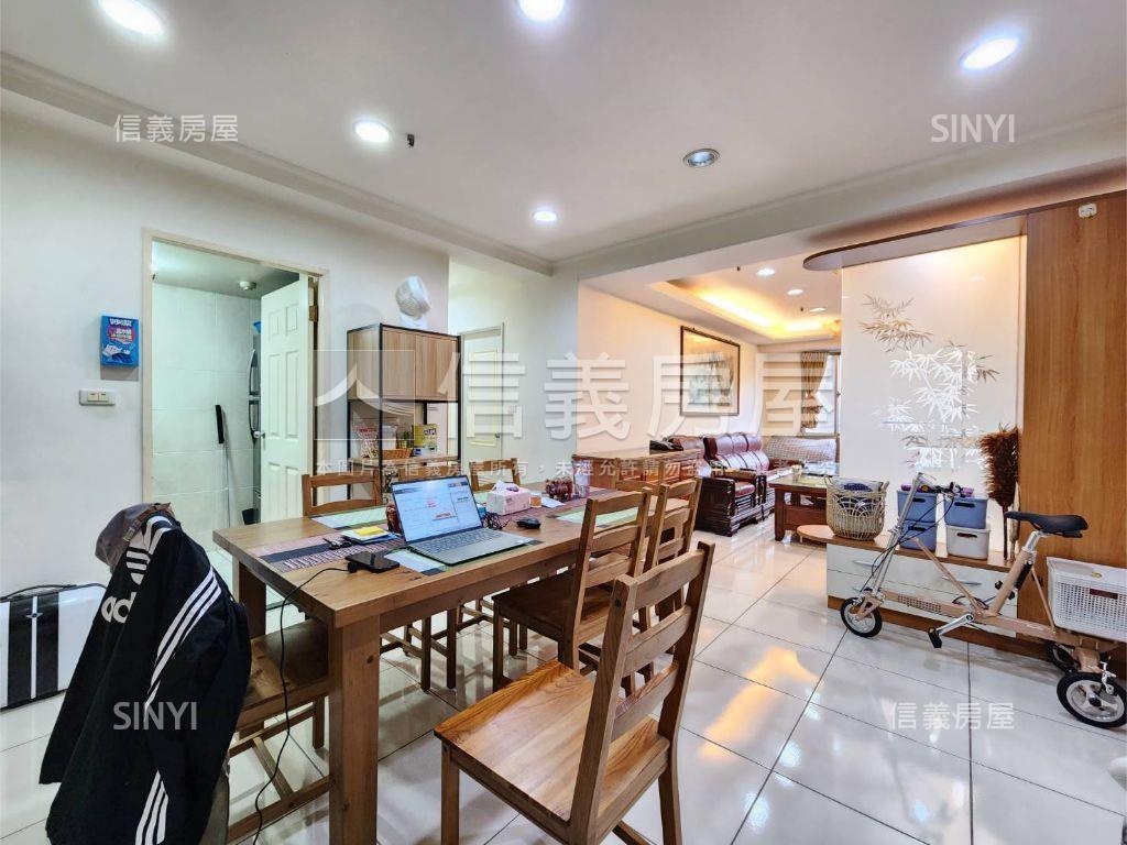 皇翔峇里島南區三房車位房屋室內格局與周邊環境