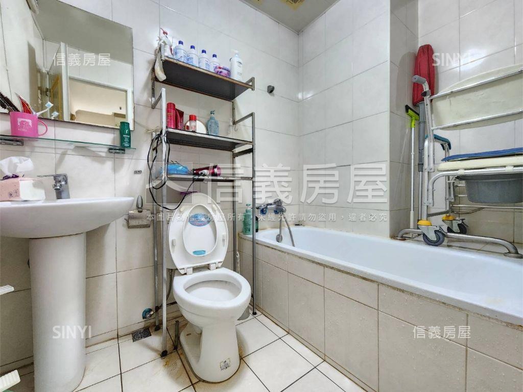 皇翔峇里島南區三房車位房屋室內格局與周邊環境