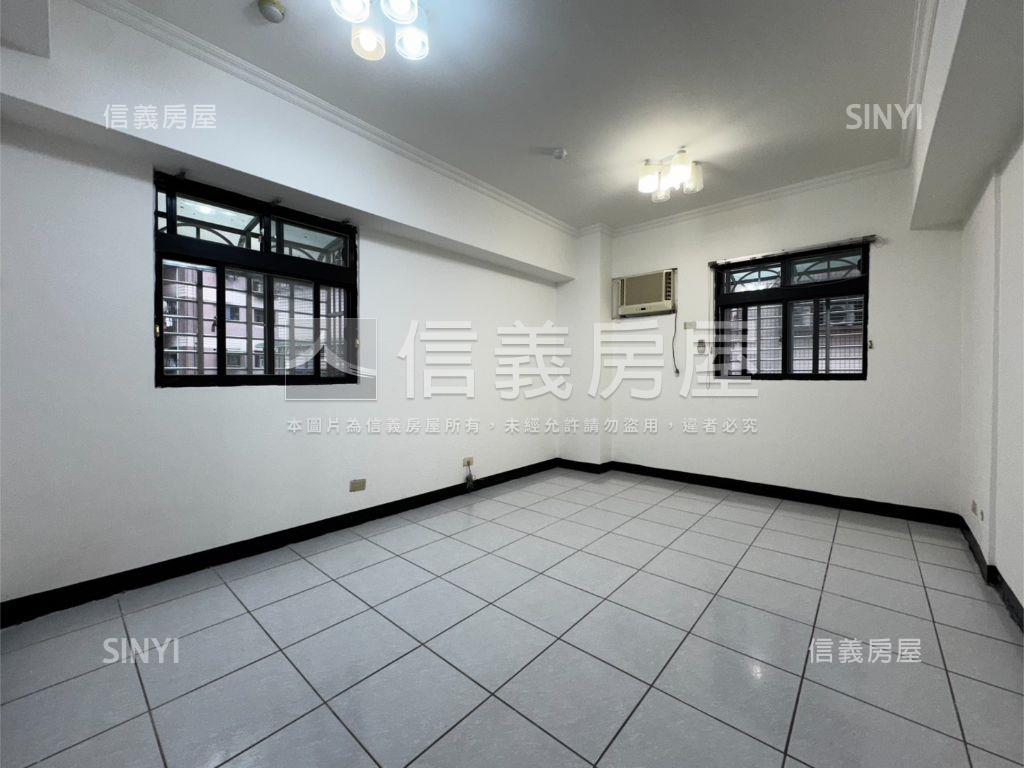 裕民路２房帶平面車位房屋室內格局與周邊環境