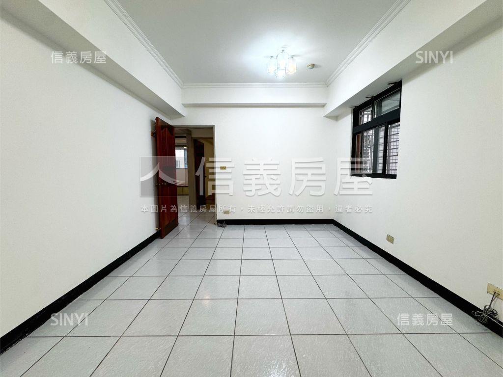 裕民路２房帶平面車位房屋室內格局與周邊環境