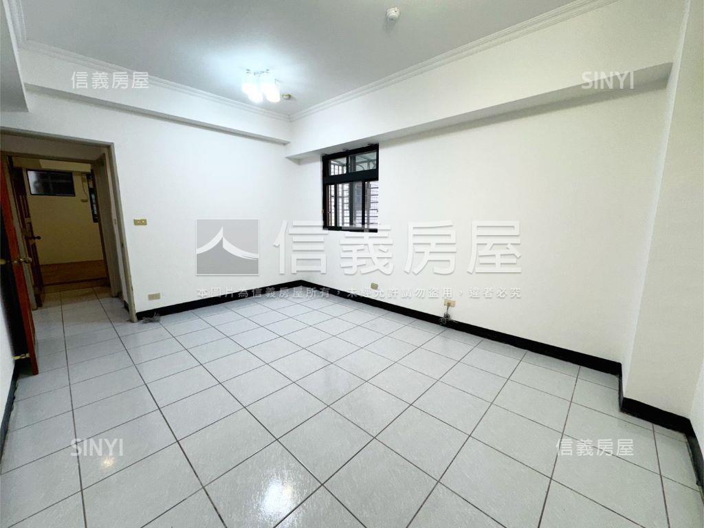 裕民路２房帶平面車位房屋室內格局與周邊環境