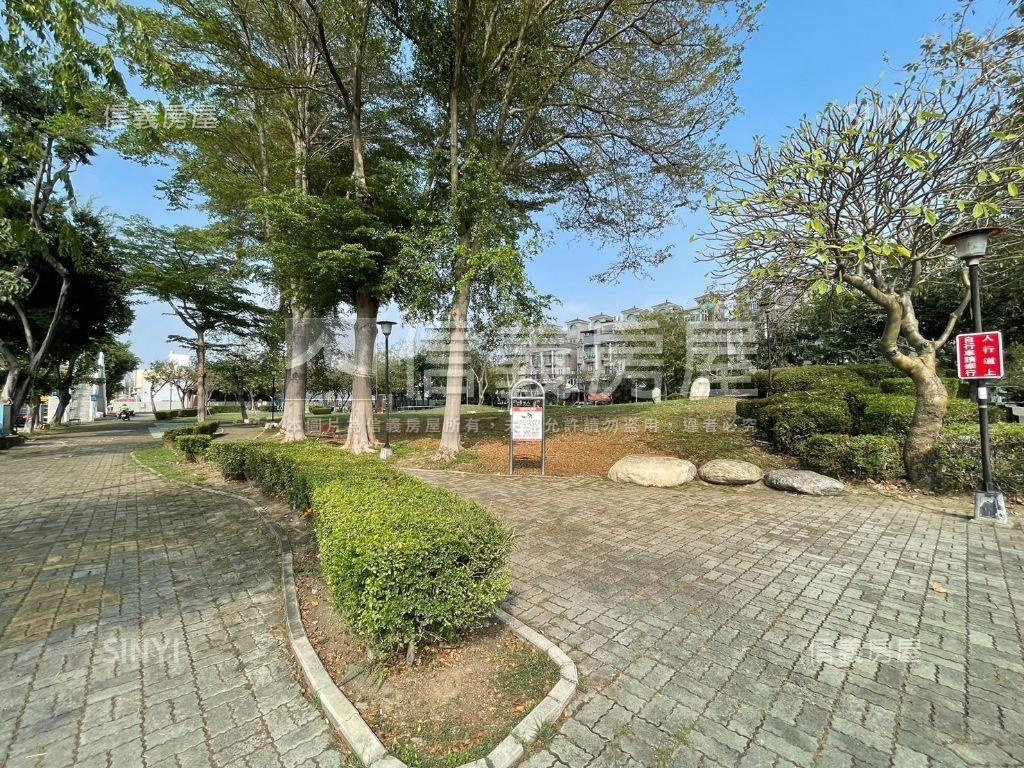 正黎明路臨路透店房屋室內格局與周邊環境