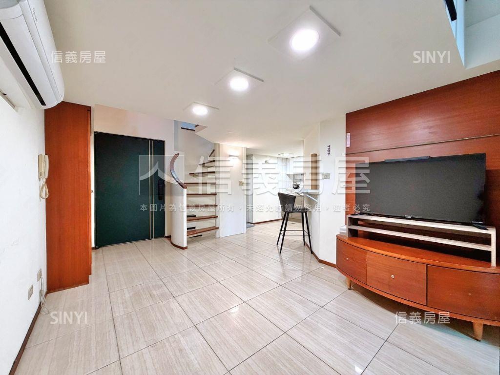 新年快樂。精緻美屋房屋室內格局與周邊環境