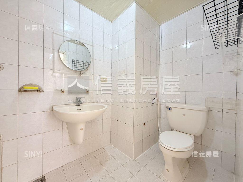 河堤成家三房車位房屋室內格局與周邊環境