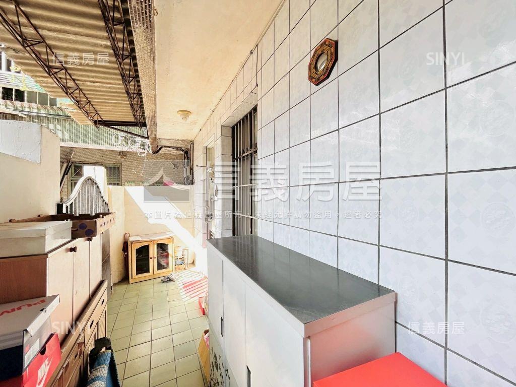 桃園市區大坪數公寓一樓房屋室內格局與周邊環境