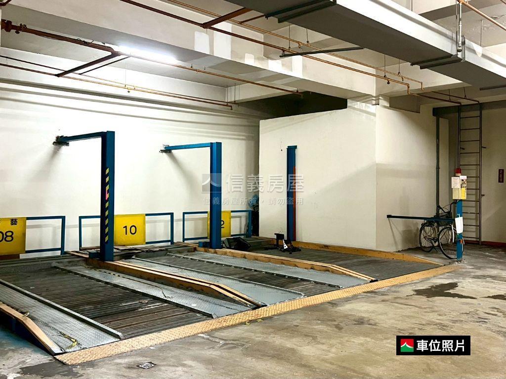 近南大附小３房華廈有車位房屋室內格局與周邊環境