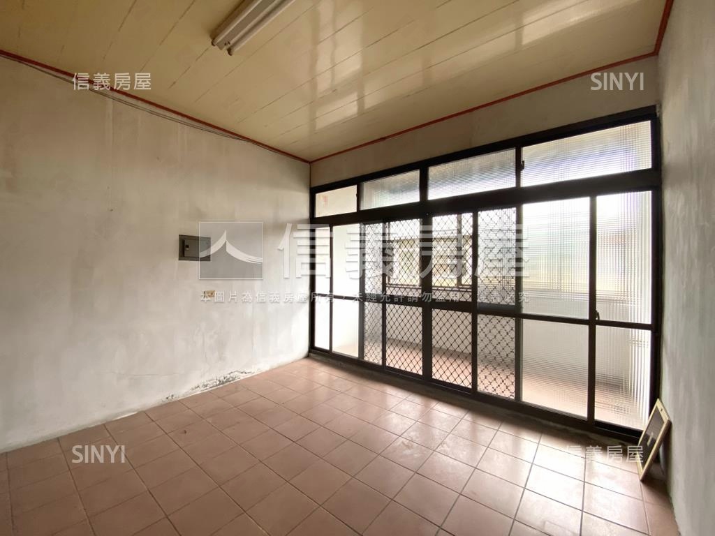 近南屯國小低總價透天房屋室內格局與周邊環境