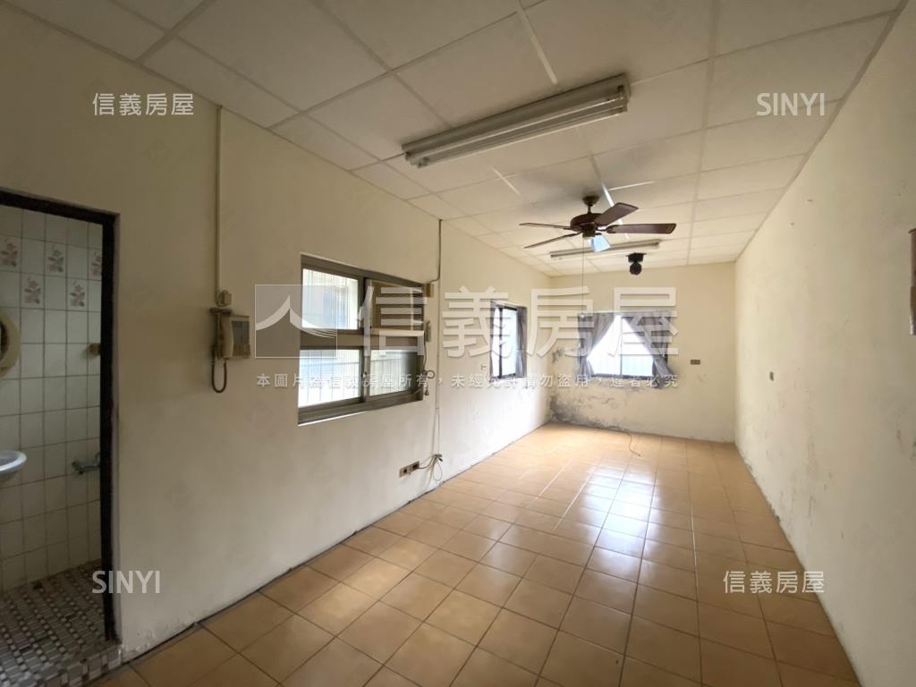 近南屯國小低總價透天房屋室內格局與周邊環境