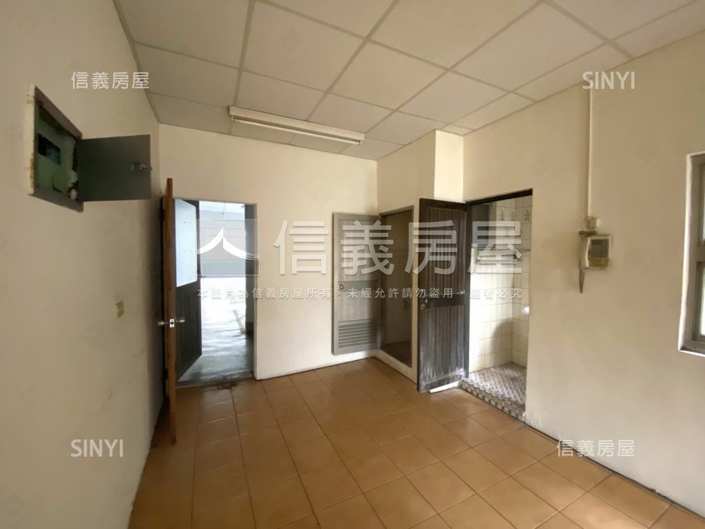 近南屯國小低總價透天房屋室內格局與周邊環境