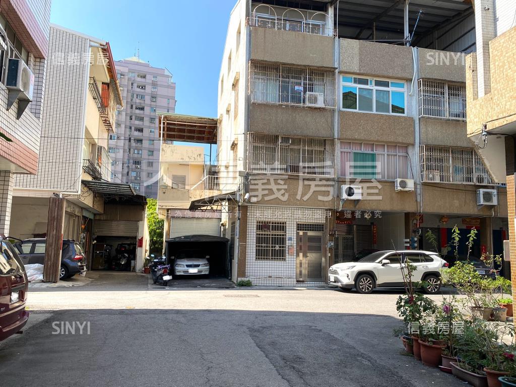 萬和商圈臨路透天好停車房屋室內格局與周邊環境