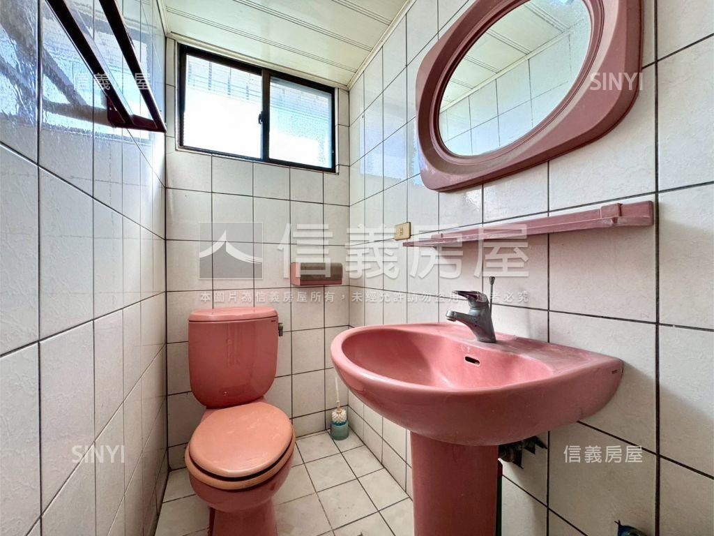 近１４期三房Ｂ１平車房屋室內格局與周邊環境