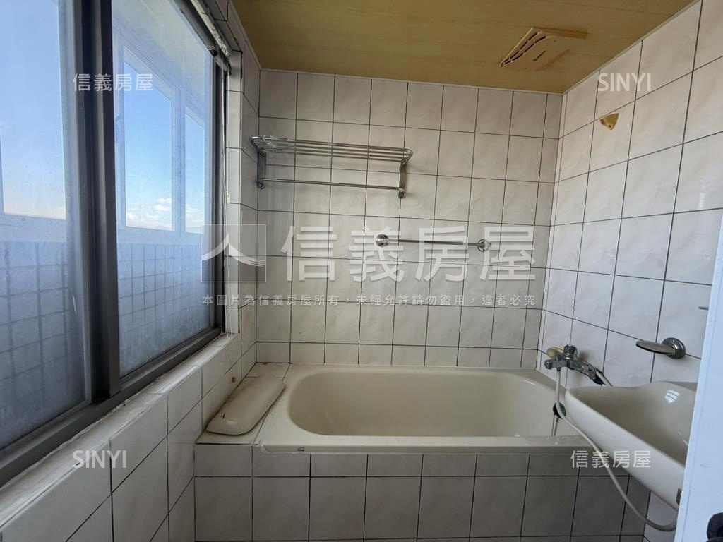 美樹館●正面公園尊爵大戶房屋室內格局與周邊環境