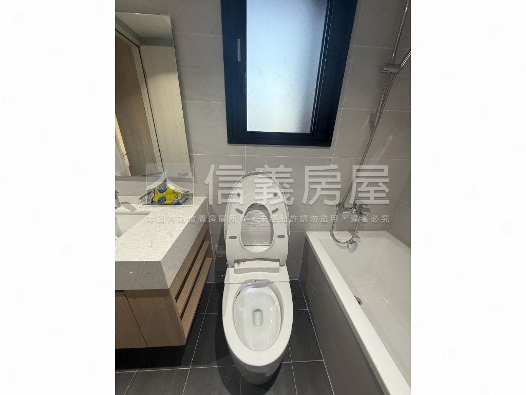 捷運站旁佳元松江小豪邸房屋室內格局與周邊環境