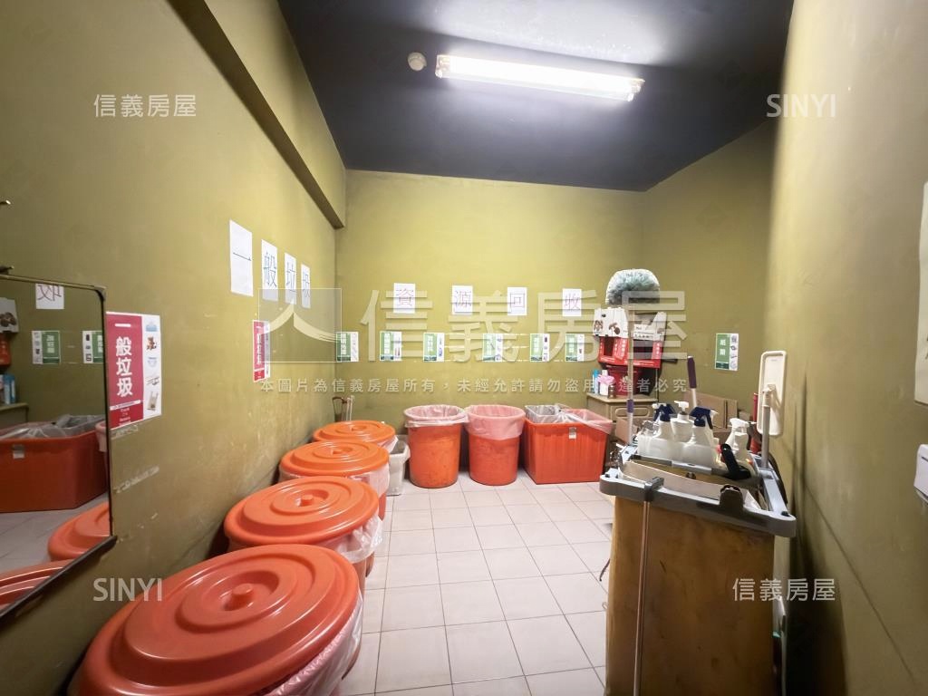 捷運．山景．三房坡平車位房屋室內格局與周邊環境