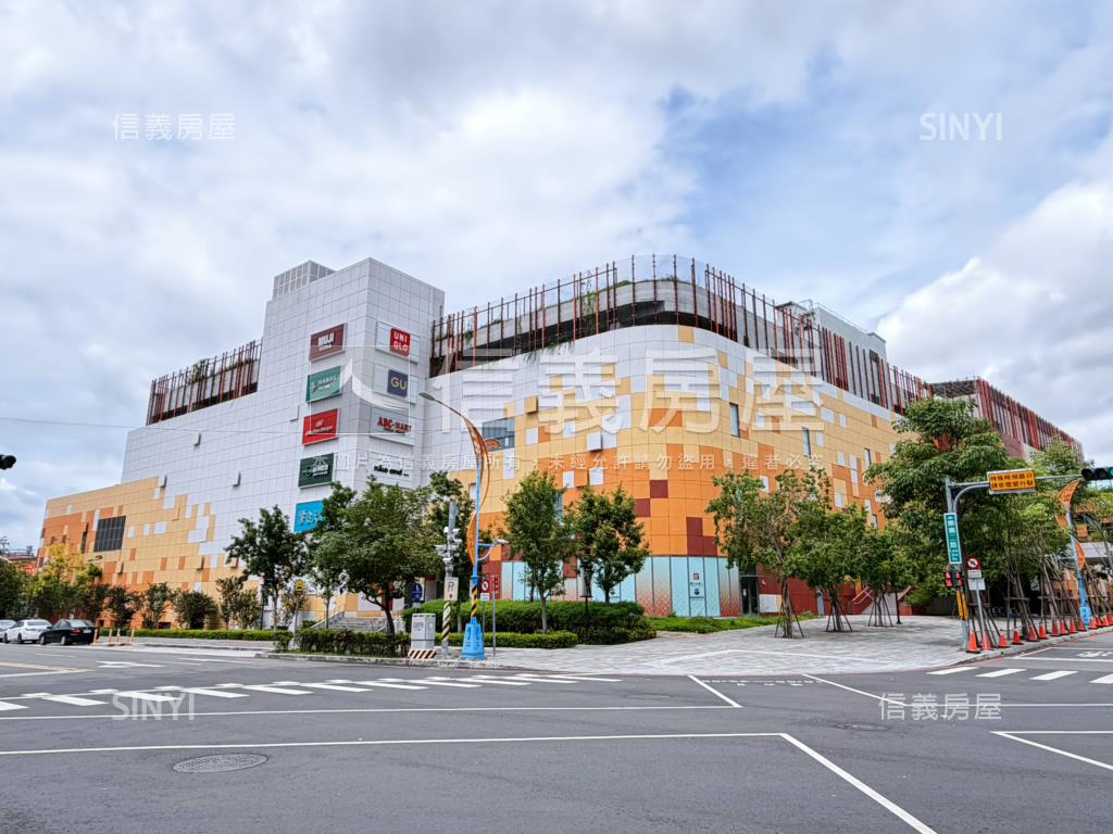 林維湖濱新綻全家店面Ａ房屋室內格局與周邊環境