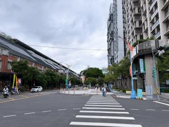 林維湖濱新綻全家店面Ａ