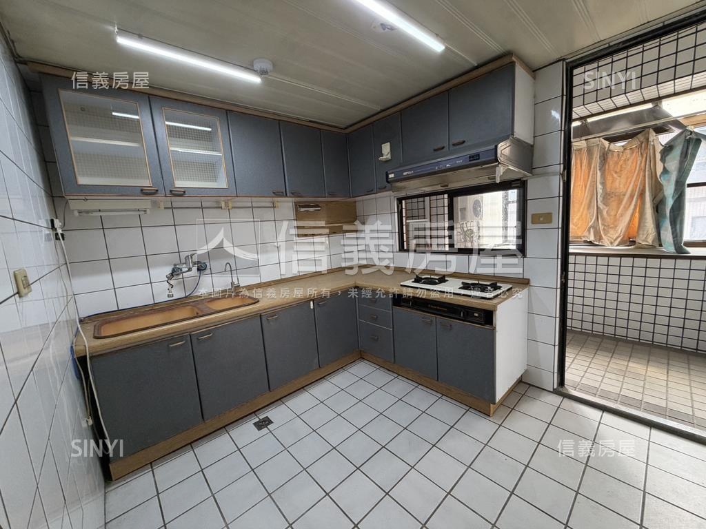 國產進化大樓大空間雙車位房屋室內格局與周邊環境