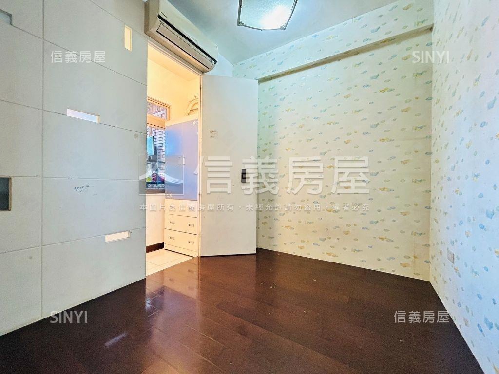 專任森活大市綠意三房車位房屋室內格局與周邊環境