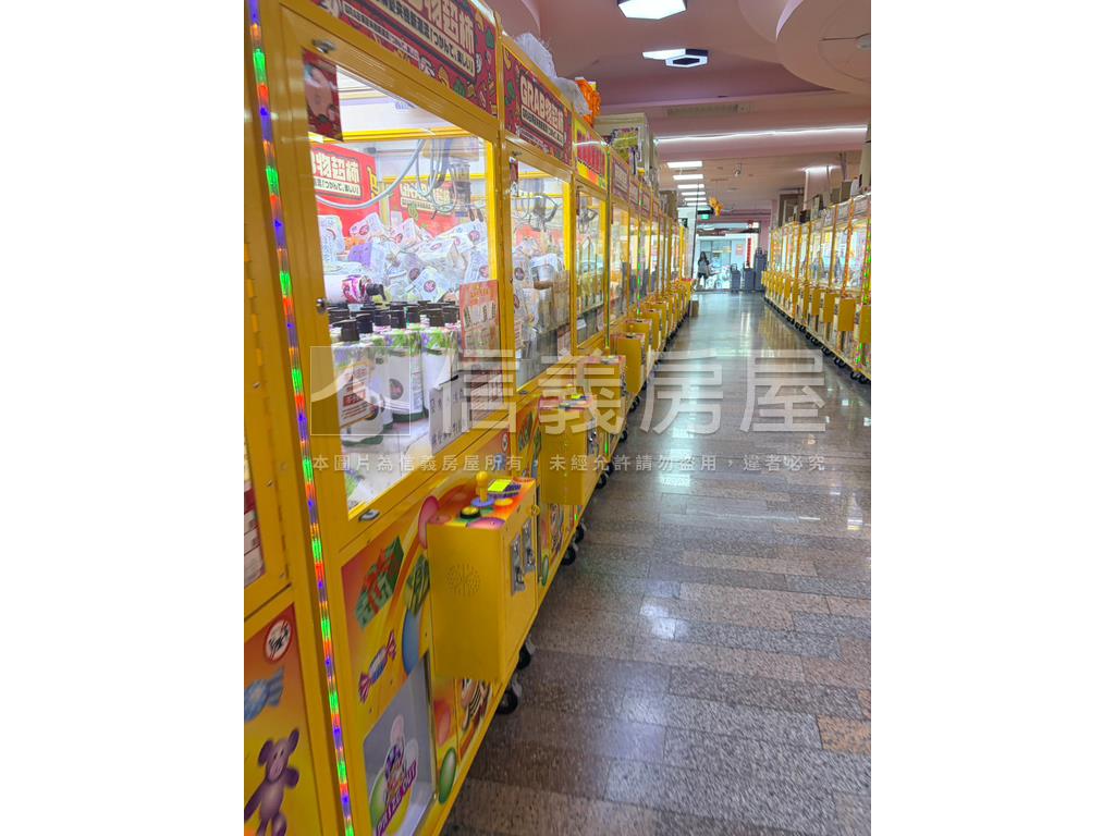 西屯路黃金大店舖房屋室內格局與周邊環境