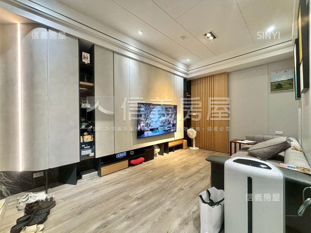 美術一功遇見精裝２房車位房屋室內格局與周邊環境