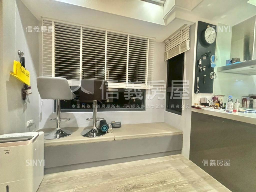 美術一功遇見精裝２房車位房屋室內格局與周邊環境