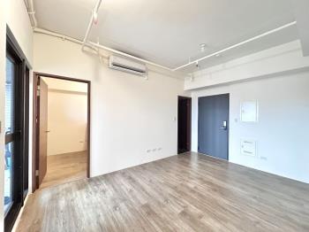 赫里翁臻愛兩房車位