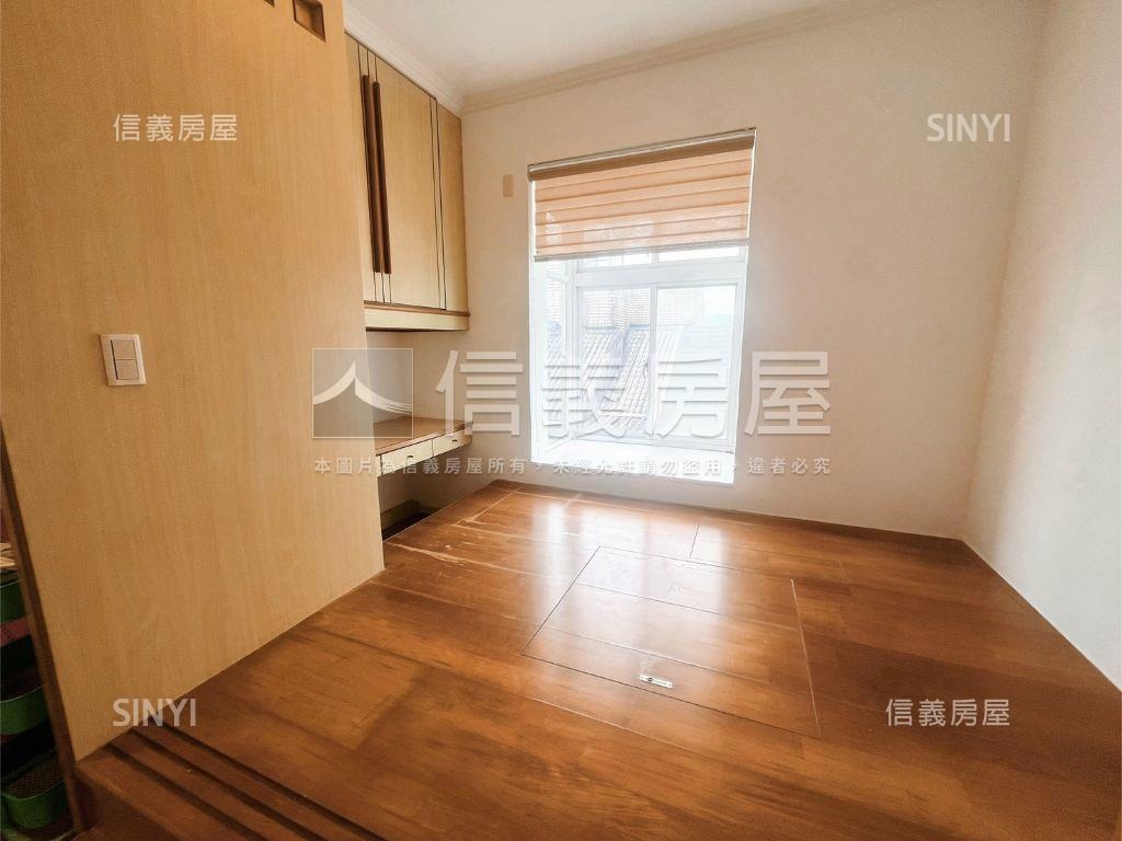馥記山莊精美上疊房屋室內格局與周邊環境
