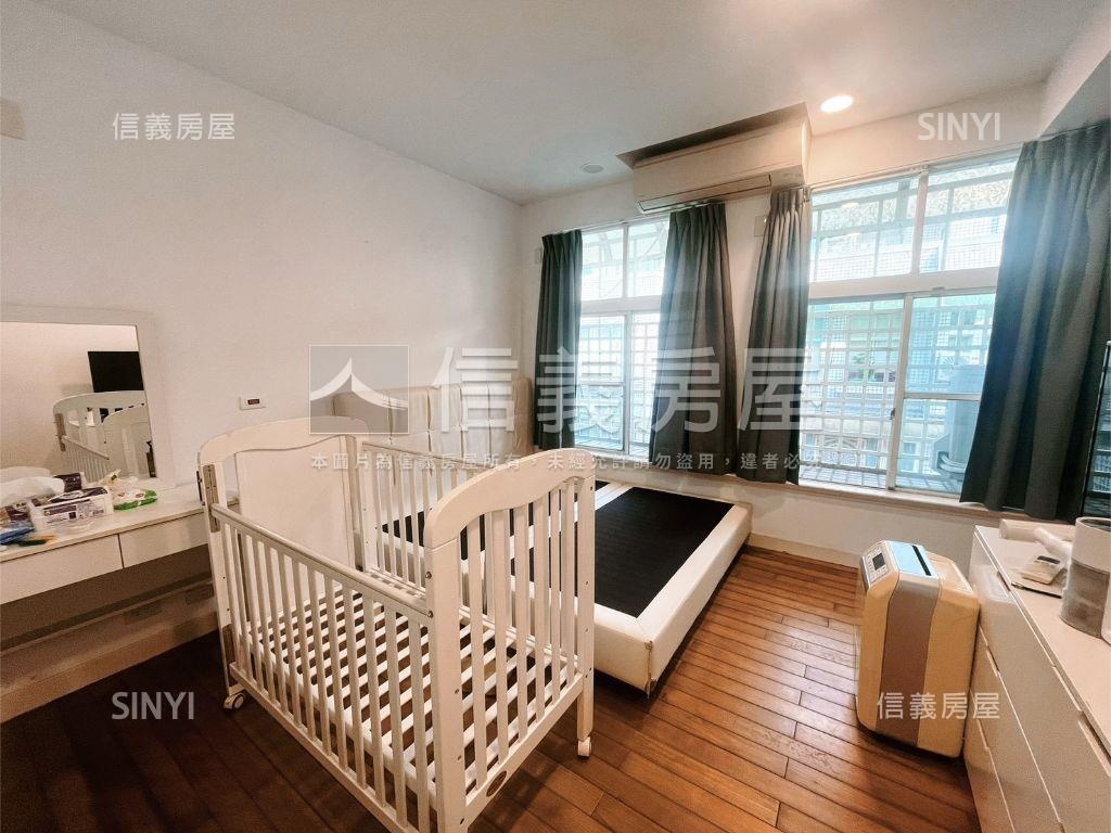 馥記山莊精美上疊房屋室內格局與周邊環境