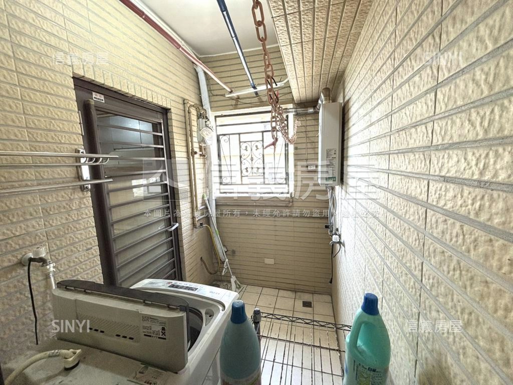 景觀樂章三房車位房屋室內格局與周邊環境