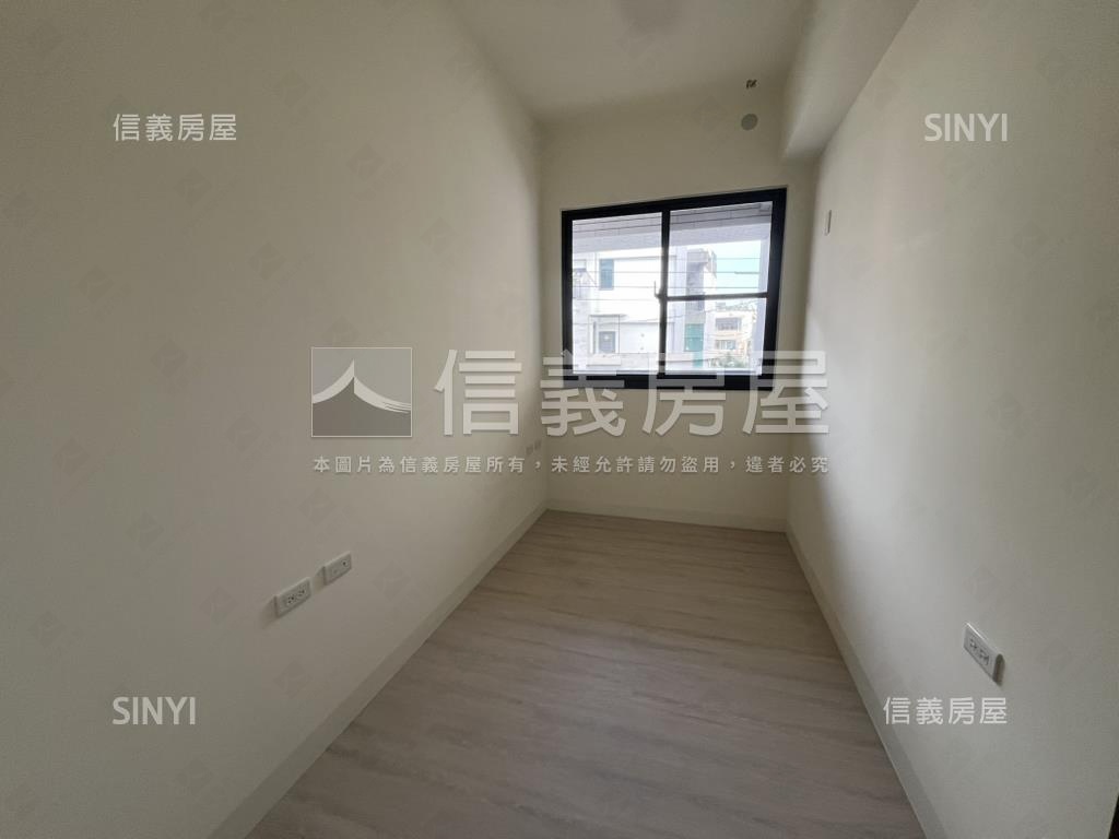 和順層峰藏紅三房平車房屋室內格局與周邊環境