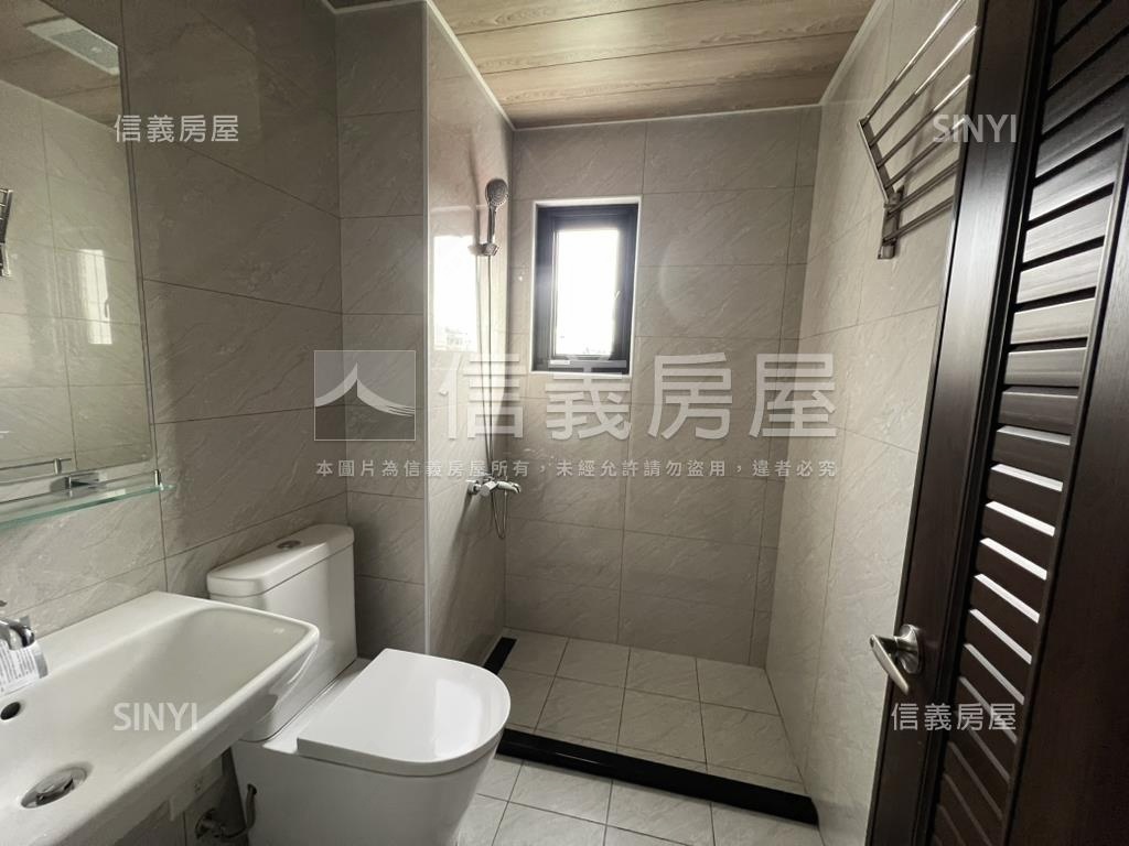 和順層峰藏紅三房平車房屋室內格局與周邊環境