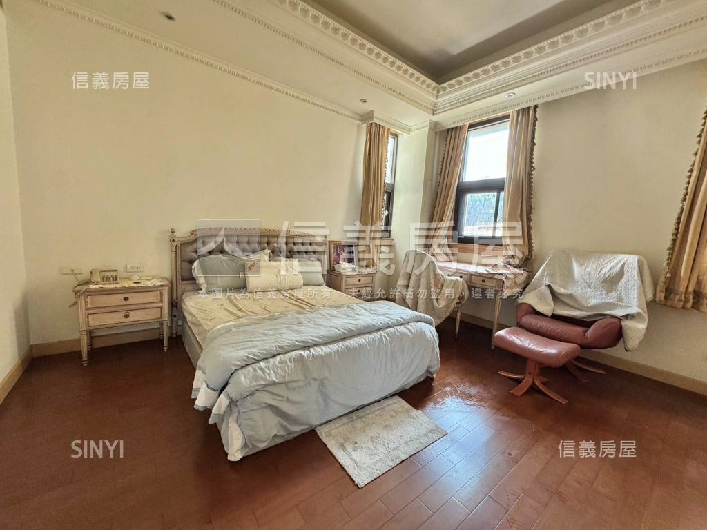 橋頭捷運．三角窗房屋室內格局與周邊環境