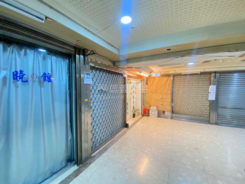 西門捷運２號出口適合店辦房屋室內格局與周邊環境