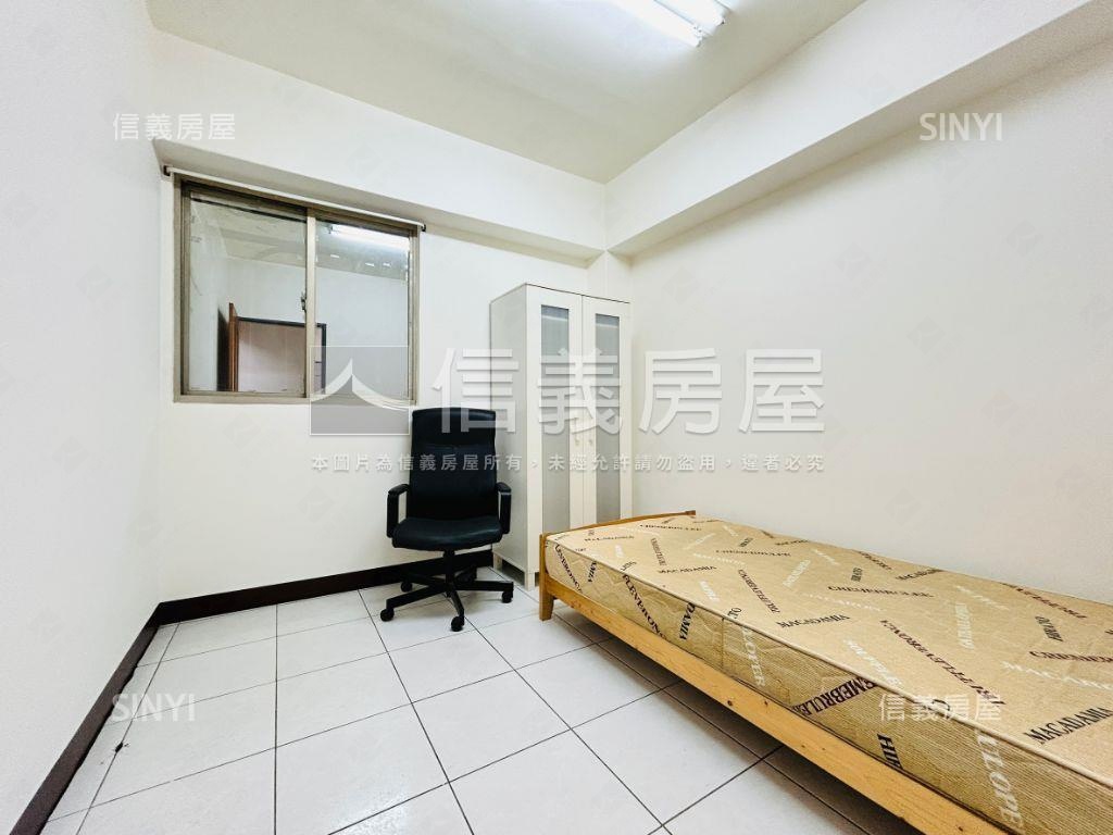 仁愛華廈四房大空間房屋室內格局與周邊環境