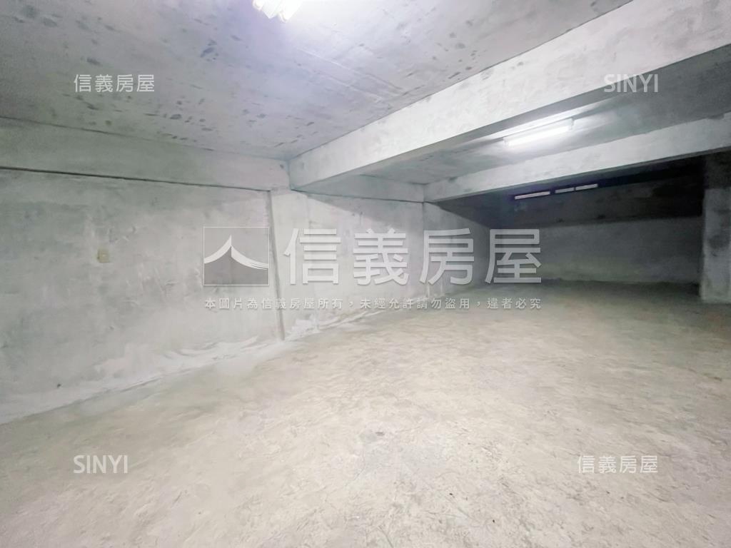 大坪林捷運一樓大空間房屋室內格局與周邊環境