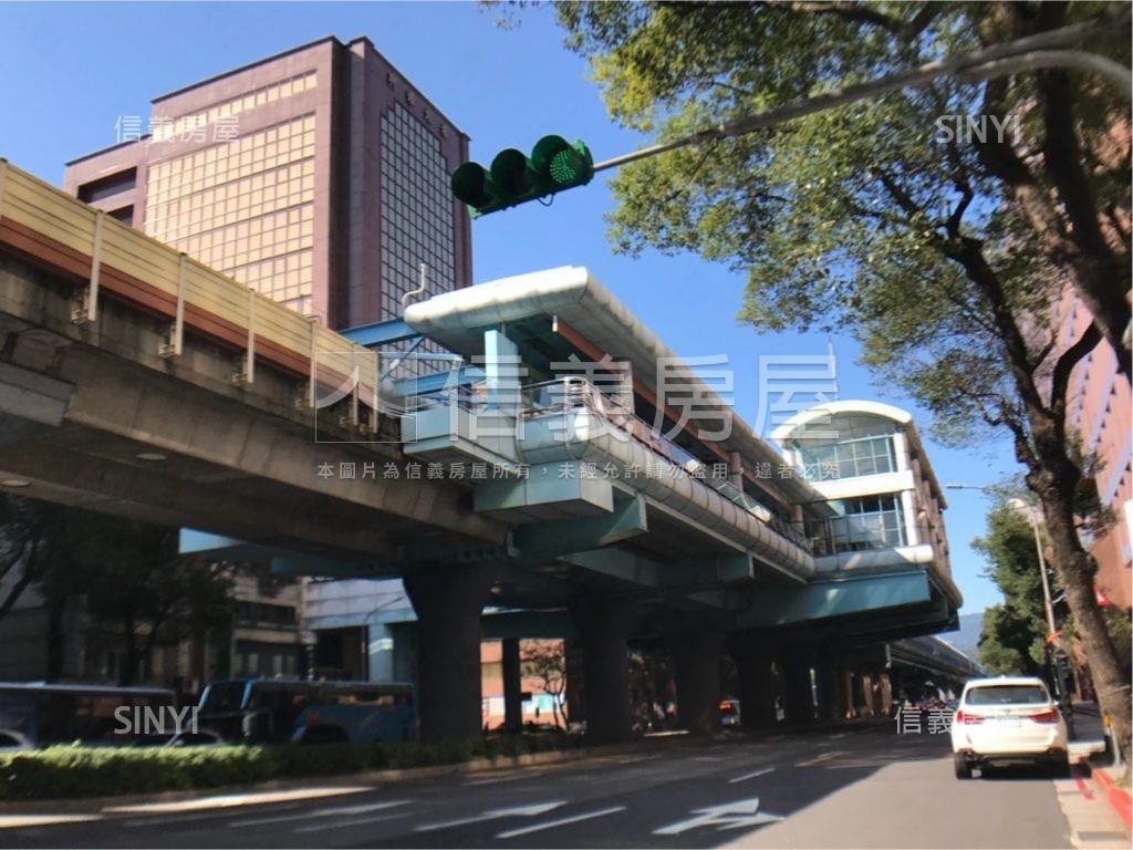 僑大廣場▶高樓景觀豪邸房屋室內格局與周邊環境