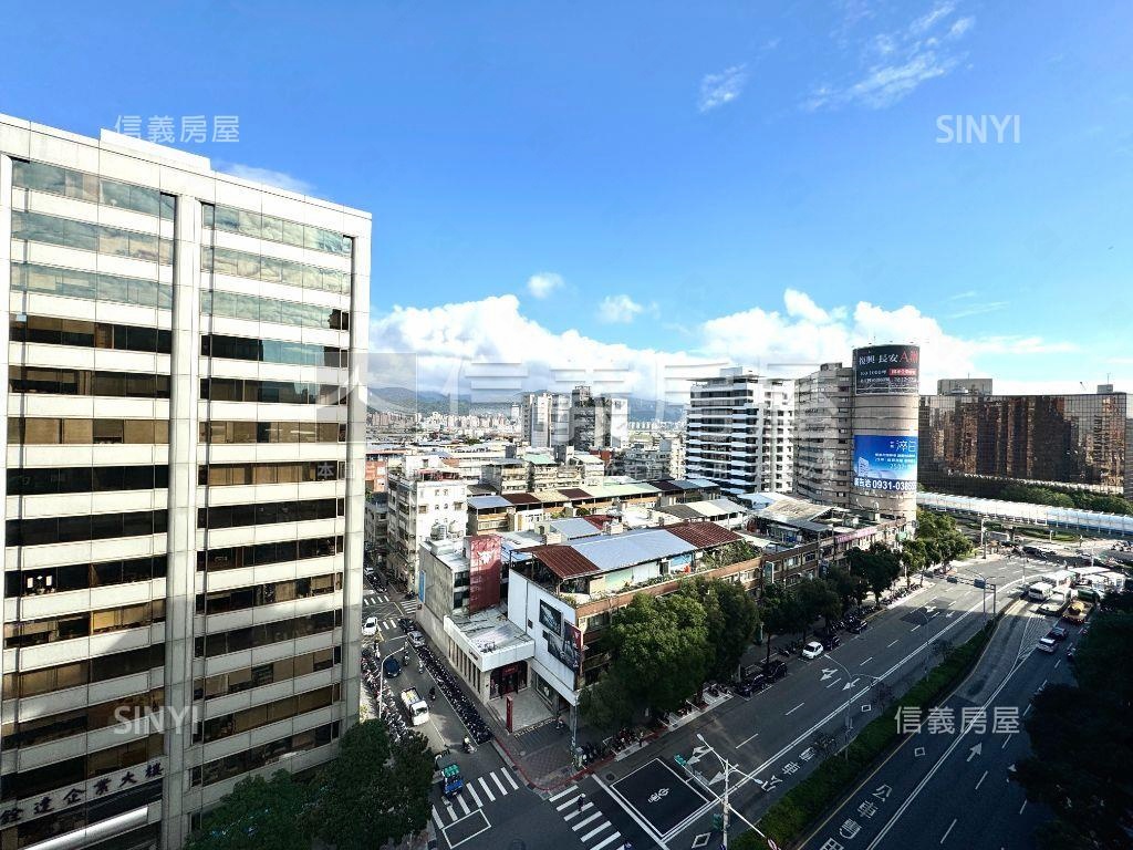 僑大廣場▶高樓景觀豪邸房屋室內格局與周邊環境