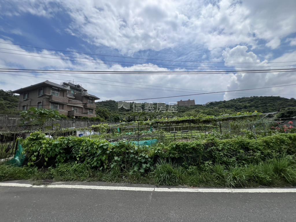 樹梅坑土地１房屋室內格局與周邊環境