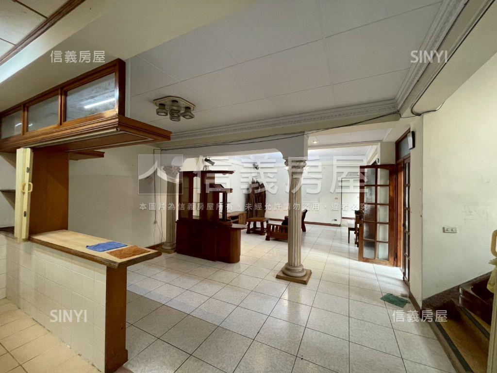 北區近植物園角間獨棟別墅房屋室內格局與周邊環境