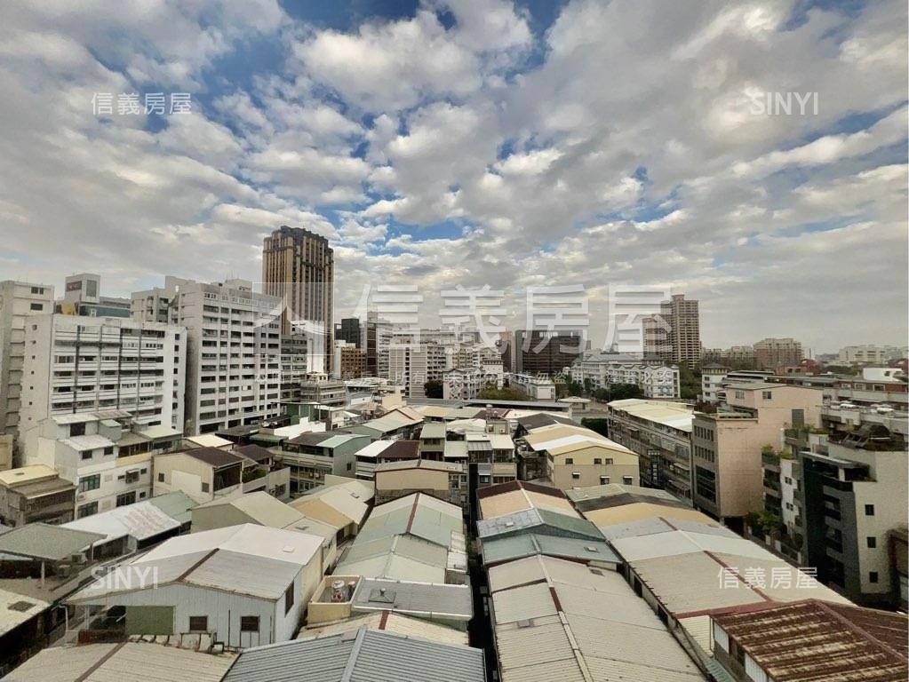 寶成中正近捷運採光商辦房屋室內格局與周邊環境