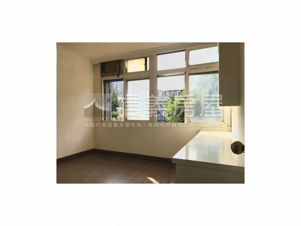 承德路大坪數４房公寓房屋室內格局與周邊環境