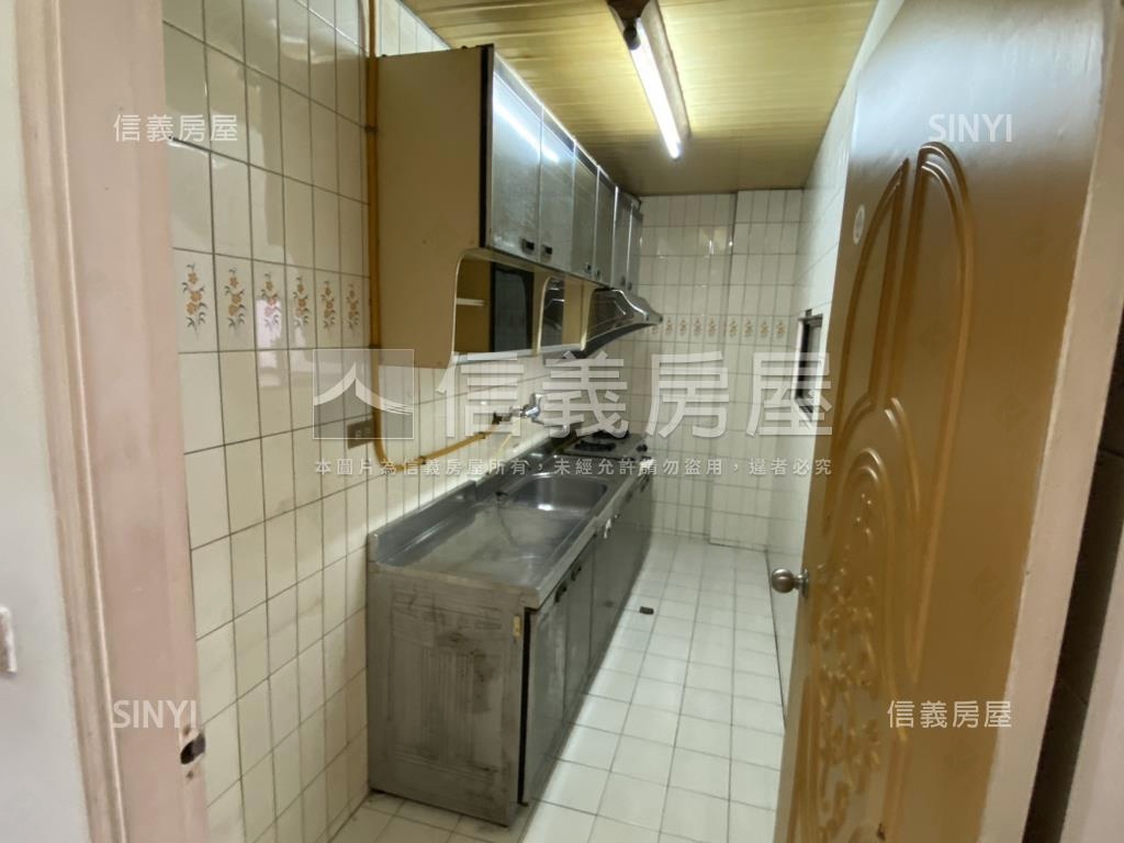 民德路大空間好棒棒房屋室內格局與周邊環境