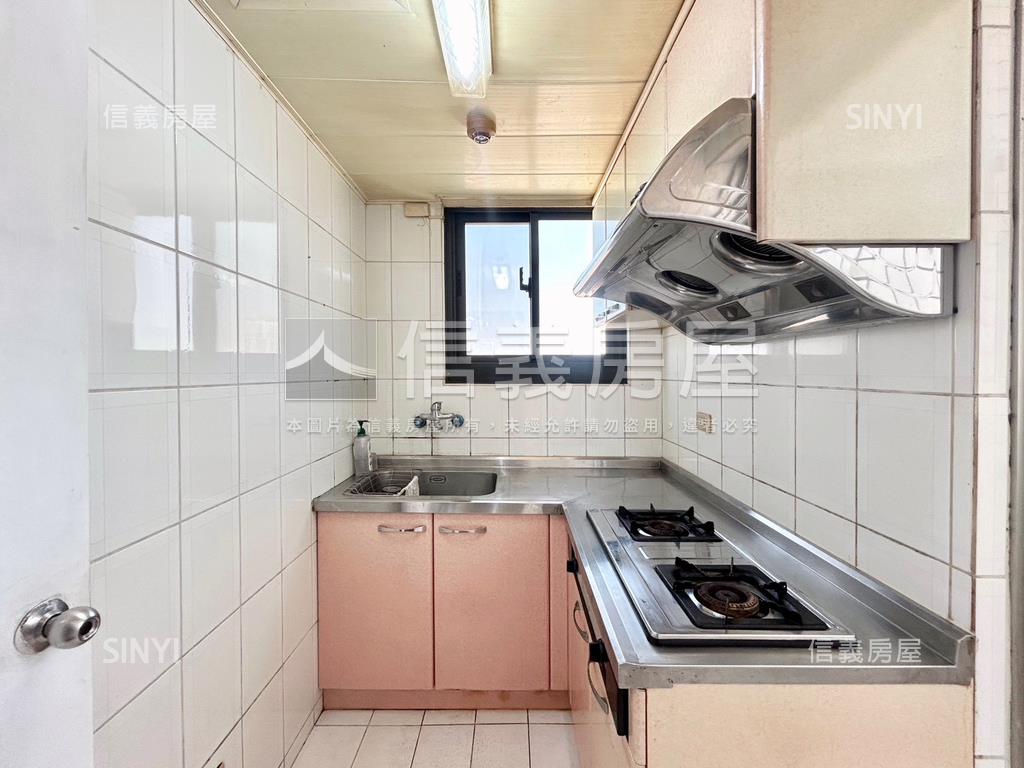 轟動天廈大三房房屋室內格局與周邊環境