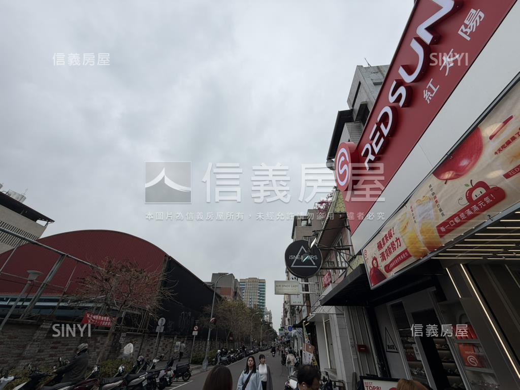 正一中收租８套房好案房屋室內格局與周邊環境