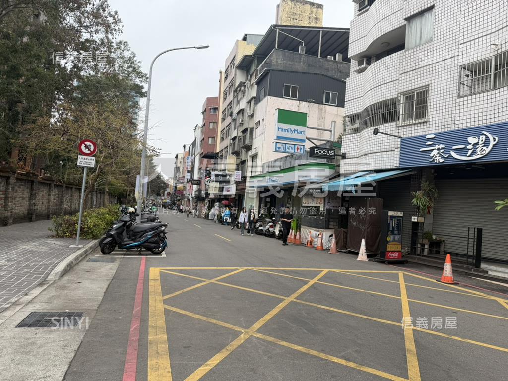 正一中收租８套房好案房屋室內格局與周邊環境