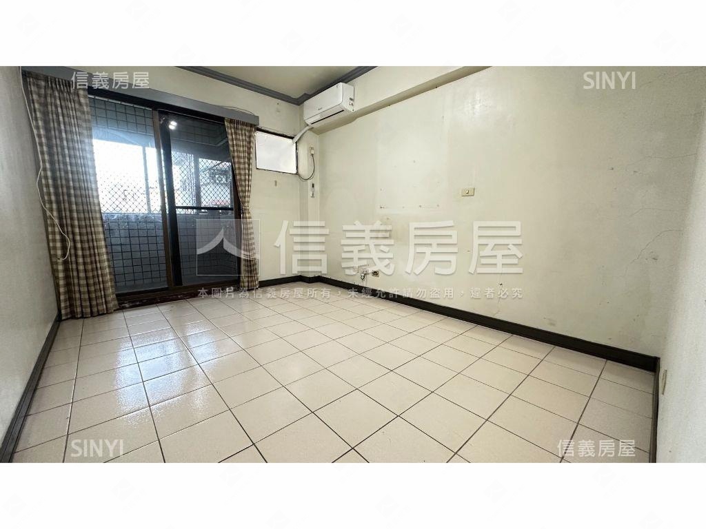 房屋極佳近公園大四房車位房屋室內格局與周邊環境