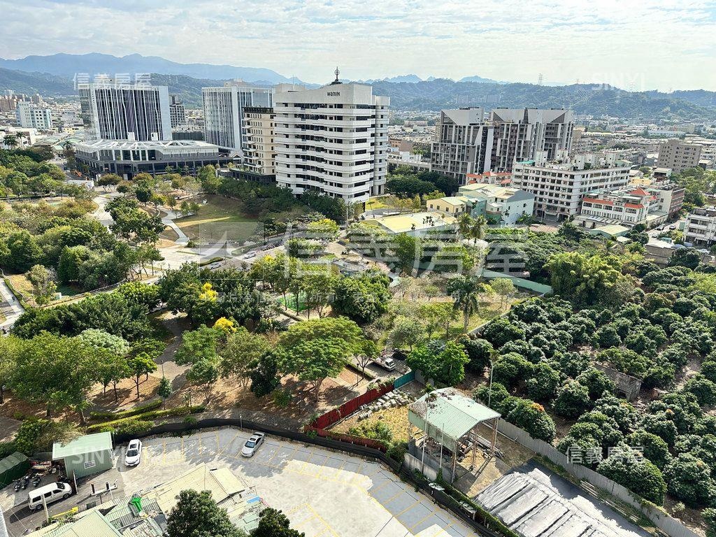 房屋極佳近公園大四房車位房屋室內格局與周邊環境