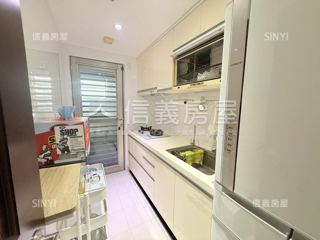 美捷市稀有景觀兩房房屋室內格局與周邊環境