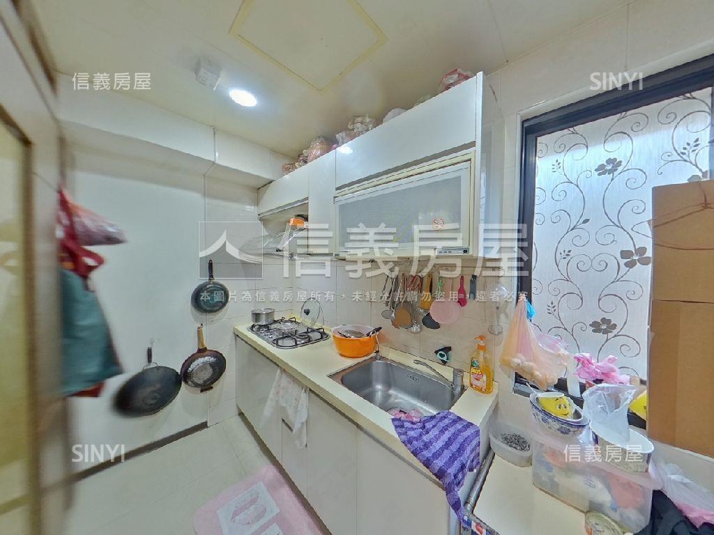哲里雅苑•溫馨４房房屋室內格局與周邊環境