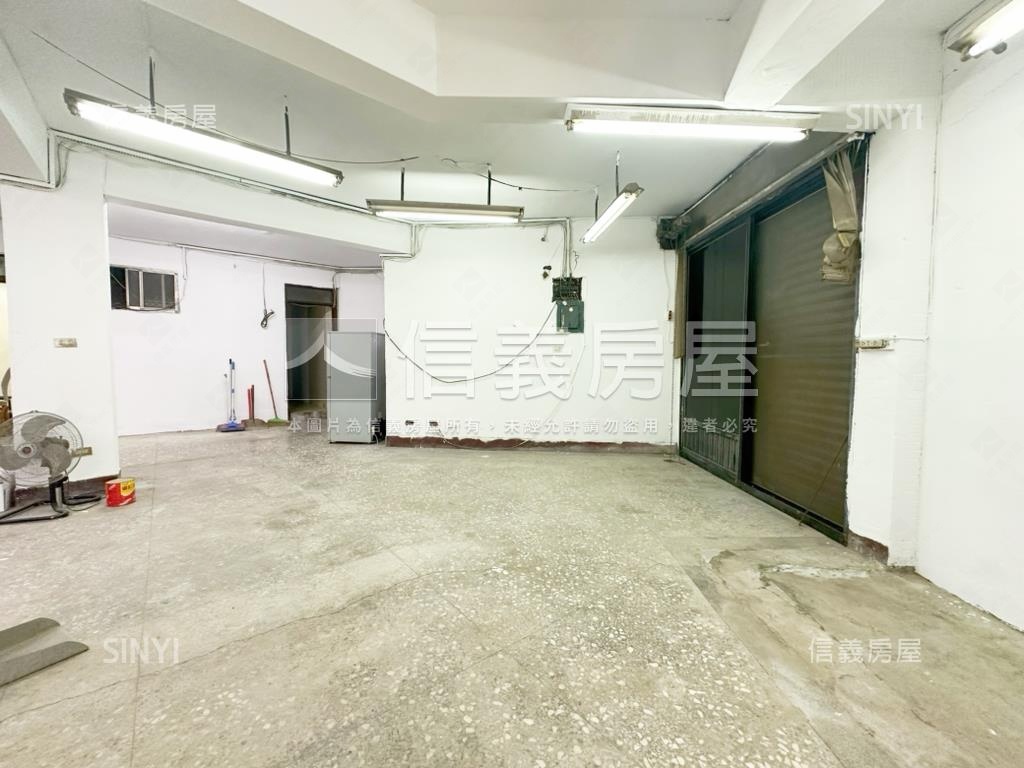 稀有公園旁活巷邊間一樓房屋室內格局與周邊環境